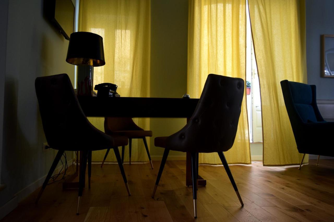 Palazzo Gioffre Gela Bagian luar foto