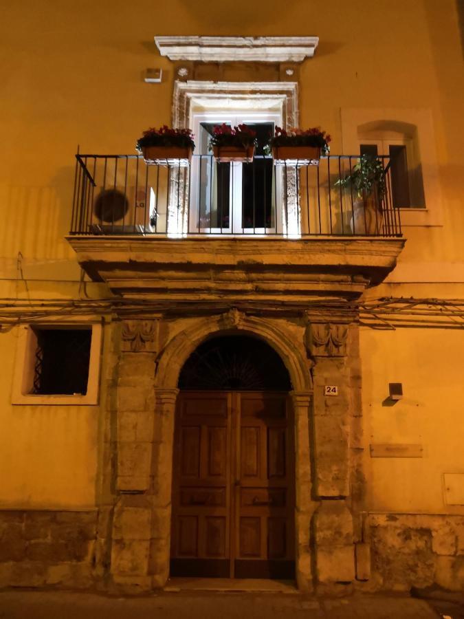 Palazzo Gioffre Gela Bagian luar foto