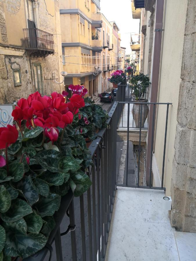 Palazzo Gioffre Gela Bagian luar foto